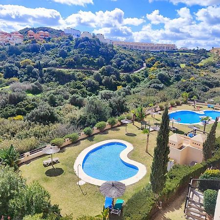 דירות 15 First Line Penthouse With Wonderful Seaview Near Duquesa Golf Manilva Andalucia מראה חיצוני תמונה