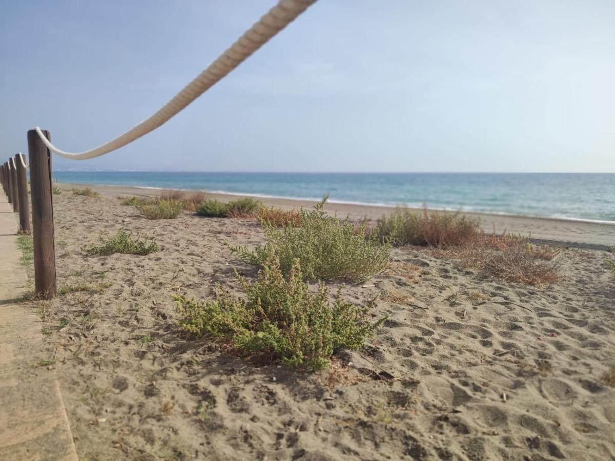 דירות 15 First Line Penthouse With Wonderful Seaview Near Duquesa Golf Manilva Andalucia מראה חיצוני תמונה